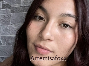 Artemisafoxx