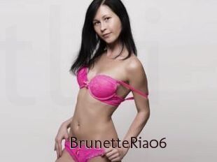 BrunetteRia06