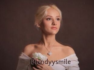 Blondyysmile