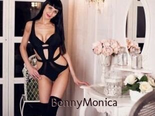 Bonny_Monica