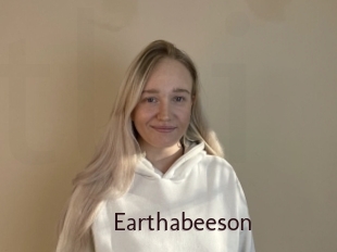 Earthabeeson