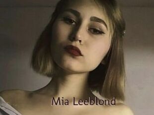 Mia_Leeblond