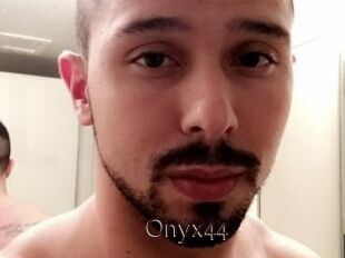 Onyx44
