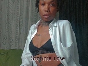 Stonnie_rose